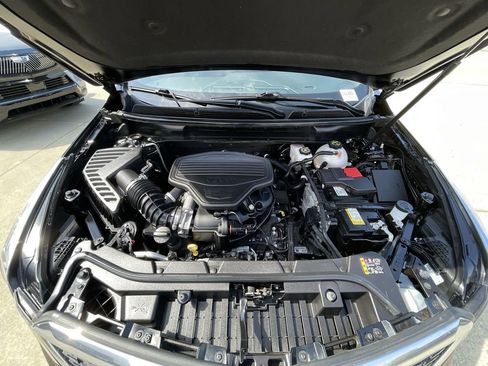 Certified 2025 Cadillac XT5 Premium Luxury image 30