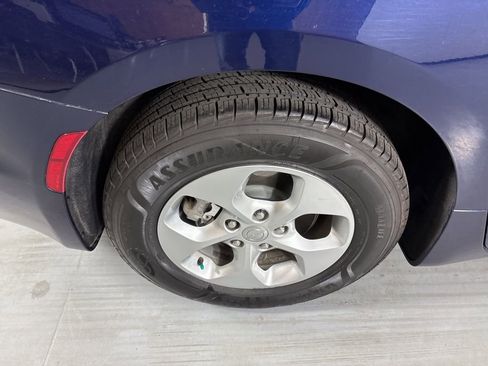 Used 2018 Chrysler Pacifica Touring Plus image 10