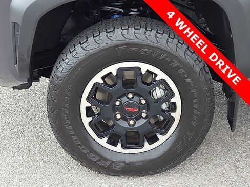 Used 2024 Toyota Tacoma TRD Off-Road AWD/4WD image 7