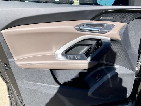 Used 2025 Audi Q5 Premium w/ Premium Plus AWD/4WD image 38