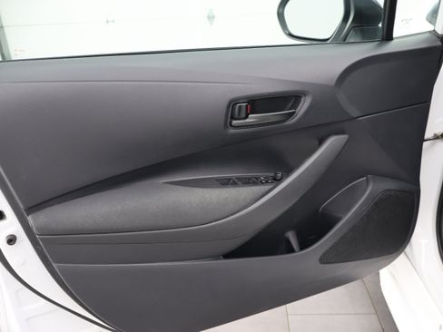 Used 2024 Toyota Corolla LE FWD image 38