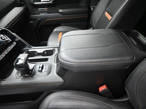 Used 2024 GMC Sierra 1500 AT4 w/ Technology Package image 13