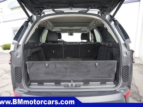 Used 2018 Land Rover Discovery HSE AWD/4WD image 15