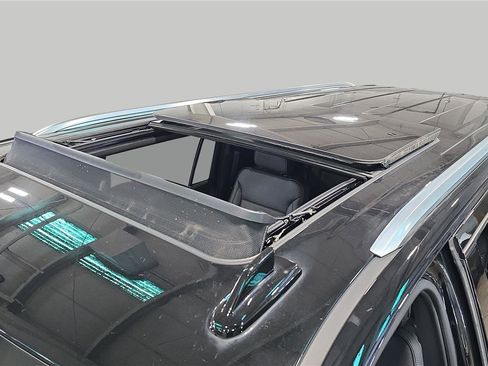 Used 2023 GMC Yukon XL Denali w/ LPO, Floor Liner Package image 31