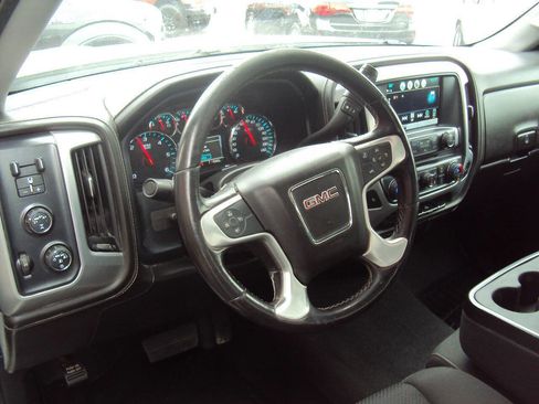 Used 2019 GMC Sierra 1500 SLE w/ SLE Value Package image 8