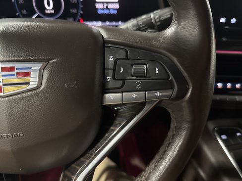 Used 2021 Cadillac Escalade ESV Premium Luxury image 11