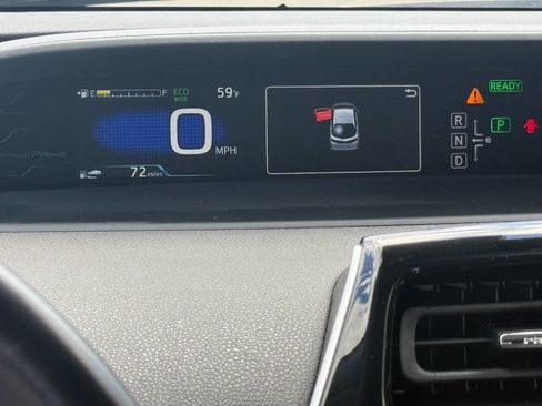Used 2017 Toyota Prius Prime Plus w/ Carpet Mat Package FWD image 19