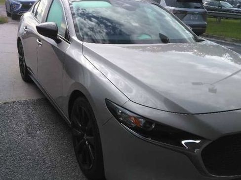 Used 2024 MAZDA MAZDA3 s FWD image 1