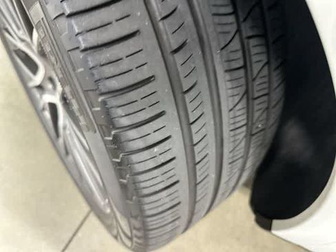 Used 2019 Porsche Cayenne AWD/4WD image 30