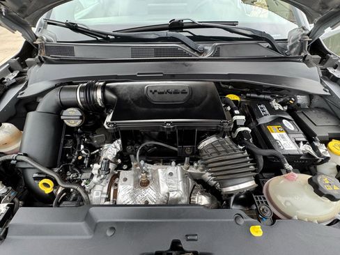 Used 2023 Jeep Compass Latitude image 30