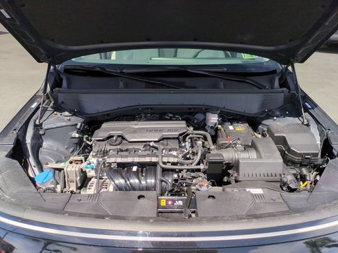 Used 2025 Hyundai Kona SEL FWD image 34