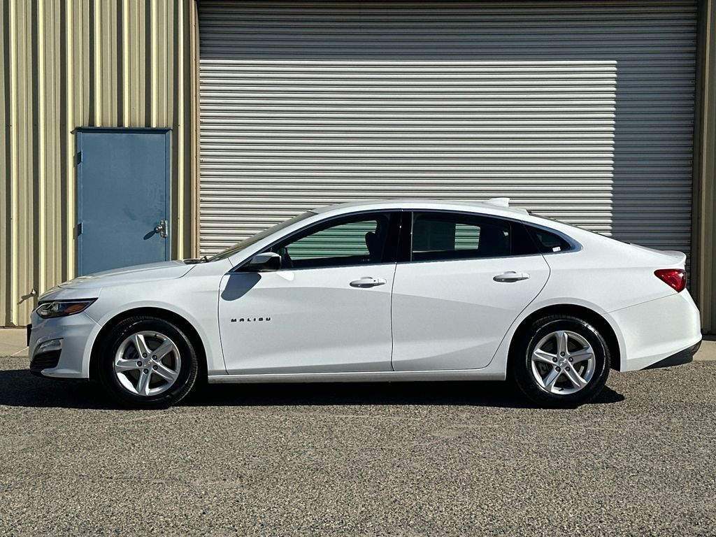 Used 2024 Chevrolet Malibu LT FWD image 7
