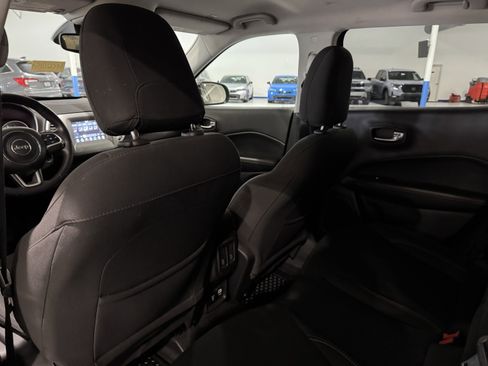 Used 2019 Jeep Compass Sport image 32