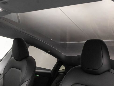 Used 2026 Tesla Model Y AWD image 25