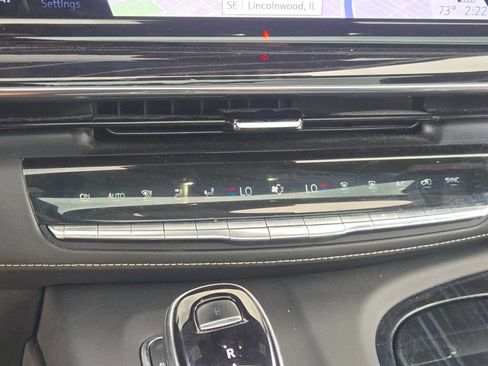 Used 2023 Cadillac Escalade Sport AWD/4WD image 29