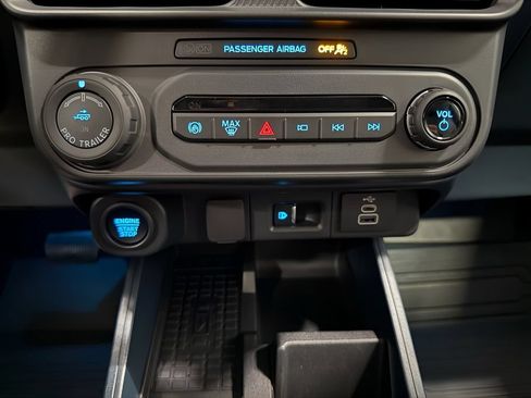 New 2025 Ford Maverick Lobo AWD/4WD image 20