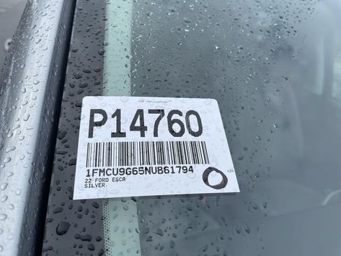 Certified 2022 Ford Escape SE w/ Cold Weather Package AWD/4WD image 23