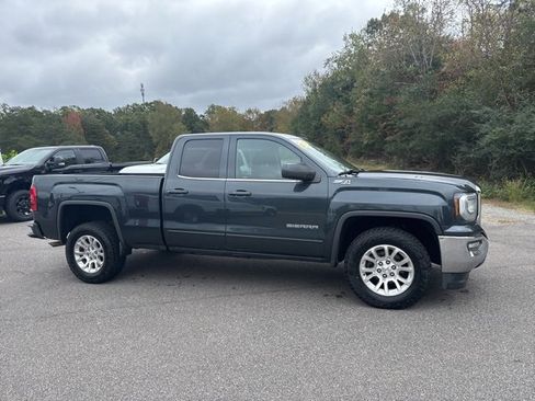 Used 2019 GMC Sierra 1500 SLE w/ SLE Value Package image 2