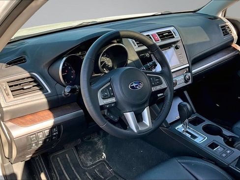 Used 2017 Subaru Outback 2.5i Limited AWD/4WD image 15