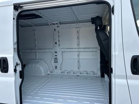 New 2025 RAM ProMaster 1500 w/ Convenience Group FWD image 28