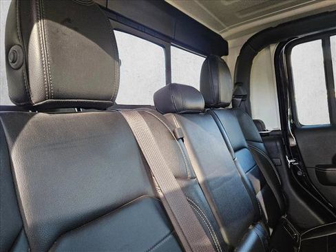 Used 2021 Jeep Gladiator Overland w/ Popular Equipment Package image 21