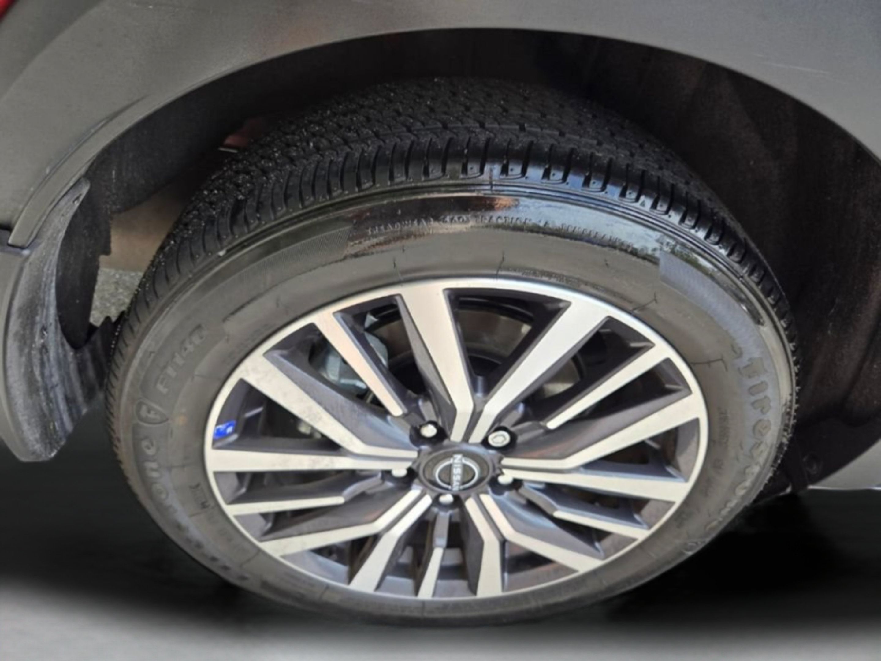 Used 2024 Nissan Kicks SV FWD image 17