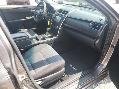 Used 2017 Toyota Camry LE image 10