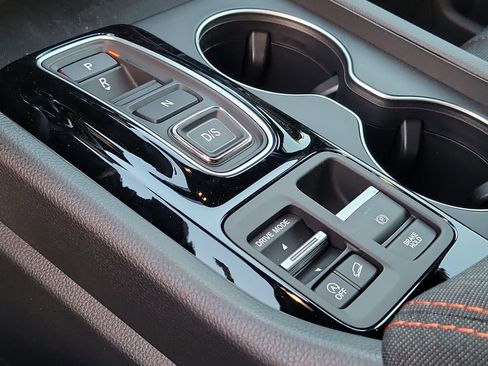 New 2026 Honda Pilot Sport image 25