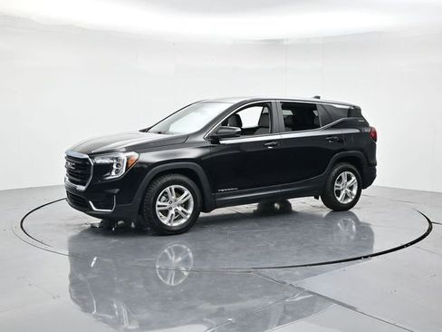 Used 2022 GMC Terrain SLE image 5