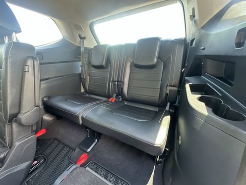 Used 2021 Volkswagen Atlas SEL Premium AWD/4WD image 34