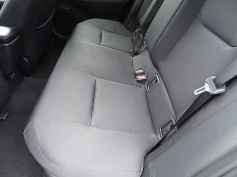 Used 2025 Toyota Prius LE FWD image 7