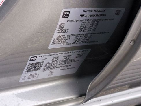 Used 2025 GMC Sierra 1500 Elevation image 27