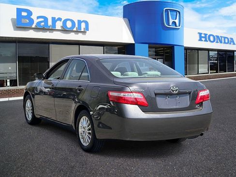 Used 2009 Toyota Camry FWD image 4