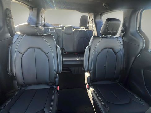 New 2026 Chrysler Voyager LX FWD image 12