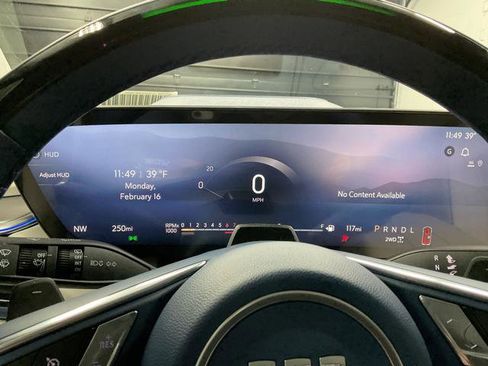 New 2026 Buick Enclave Avenir image 15