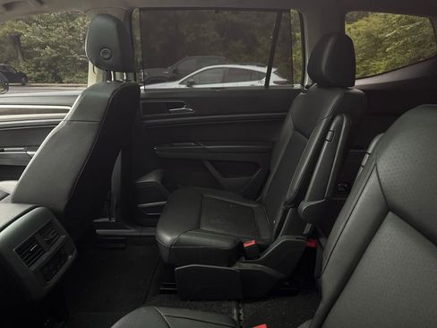 Used 2018 Volkswagen Atlas SEL AWD/4WD image 17