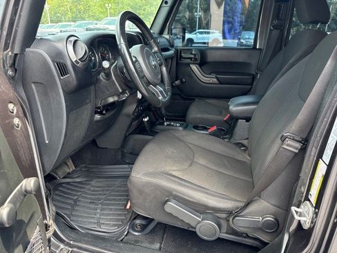 Used 2017 Jeep Wrangler Unlimited Sport w/ Max Tow Package AWD/4WD image 14