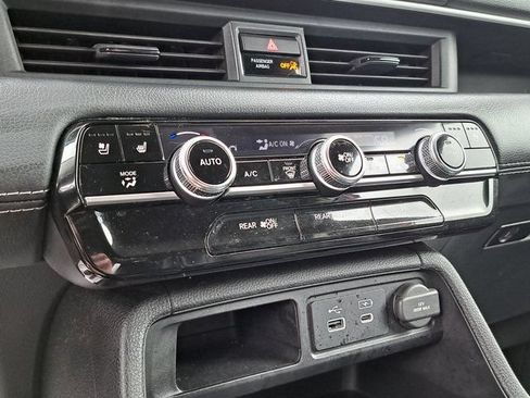 Used 2024 Honda Pilot Elite image 16