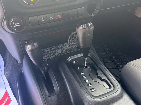 Used 2011 Jeep Wrangler Sport AWD/4WD image 11