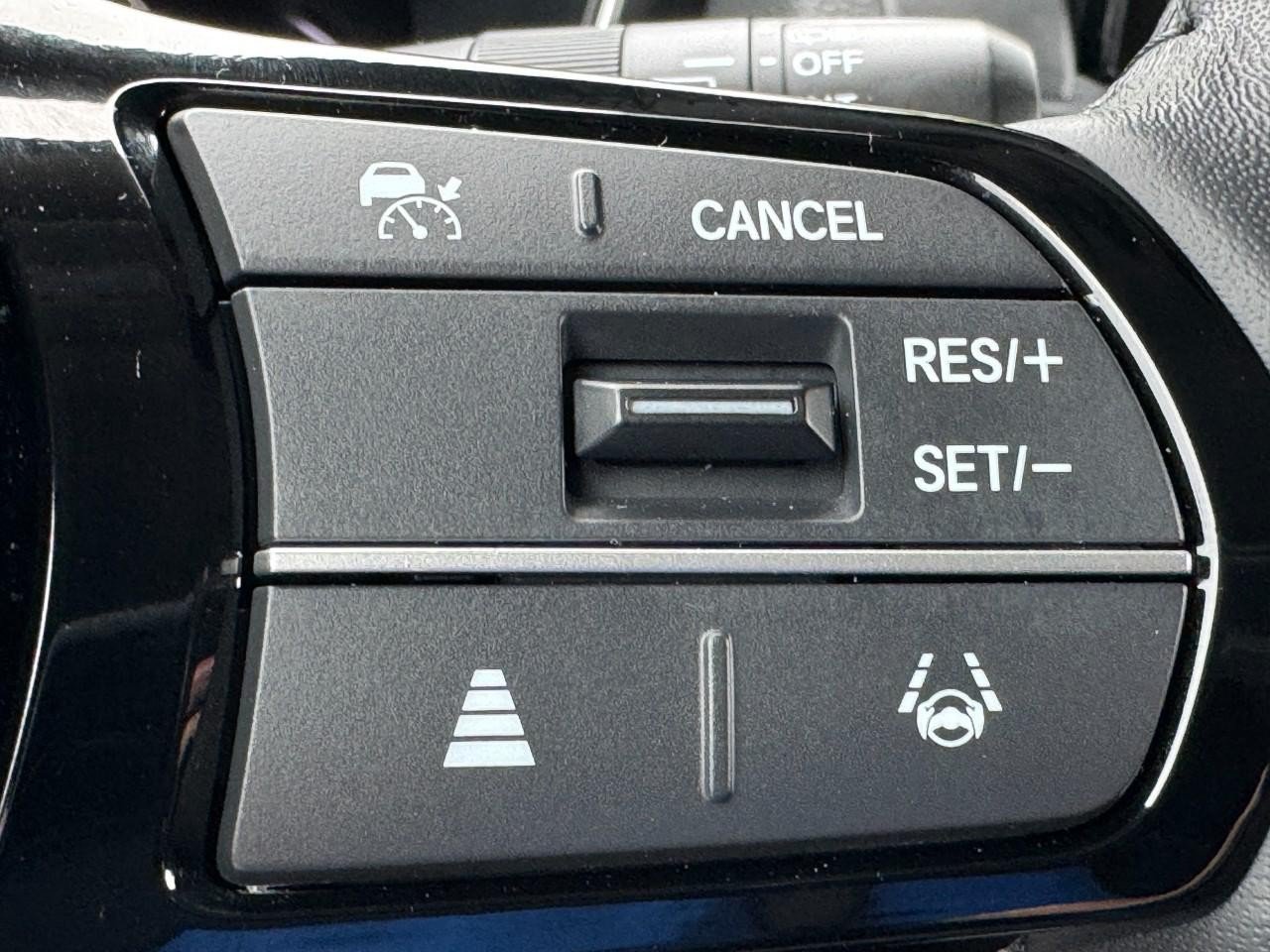 Certified 2025 Honda Pilot Touring image 24