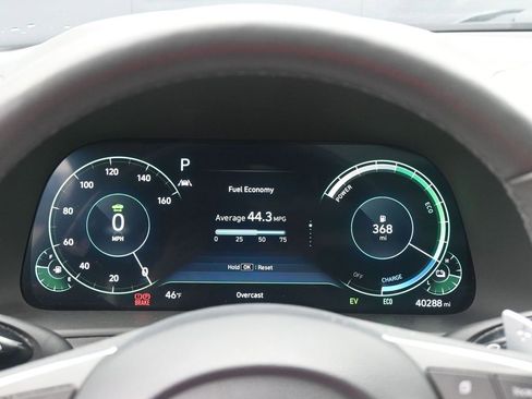 Certified 2023 Hyundai Sonata Limited w/ Cargo Package image 12