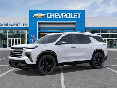 New 2026 Chevrolet Traverse High Country FWD image 3