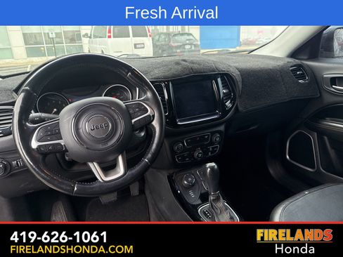 Used 2018 Jeep Compass Limited w/ Navigation Group image 12