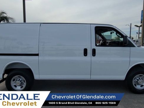 New 2026 Chevrolet Express 2500 w/ Driver Convenience Package RWD image 9