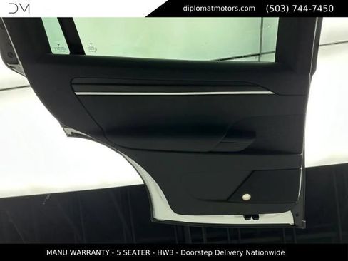 Used 2022 Tesla Model X AWD/4WD image 25