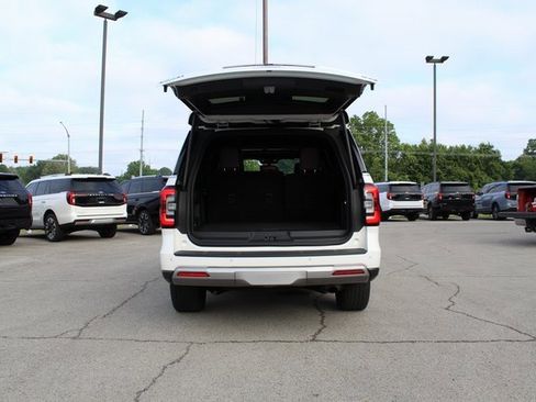 Used 2022 Ford Expedition Max Limited AWD/4WD image 15