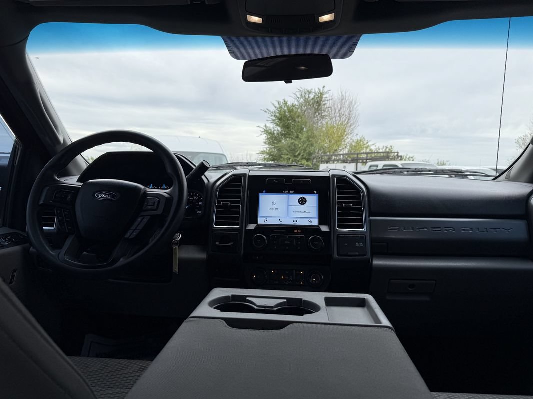 Used 2017 Ford F250 XLT w/ XLT Premium Package AWD/4WD image 23