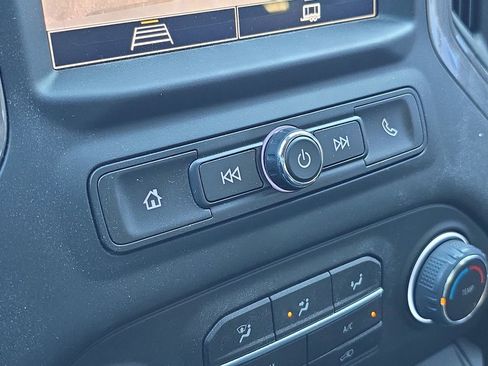 Used 2024 Chevrolet Silverado 1500 Custom image 18