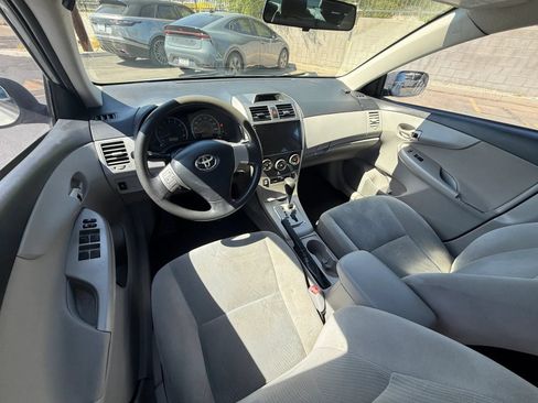 Used 2012 Toyota Corolla LE FWD image 13