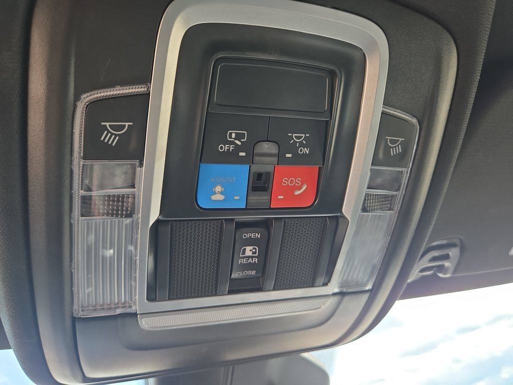 Used 2025 RAM 1500 Rebel AWD/4WD image 36